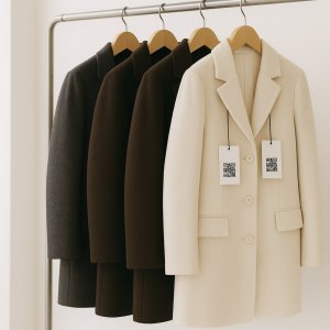 Честный знак на пальто